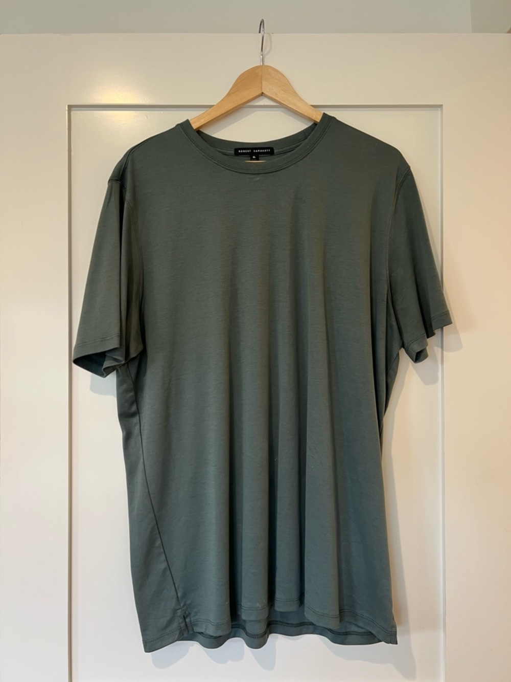 Robert Barakett ‘Georgia’ Crewneck Tee